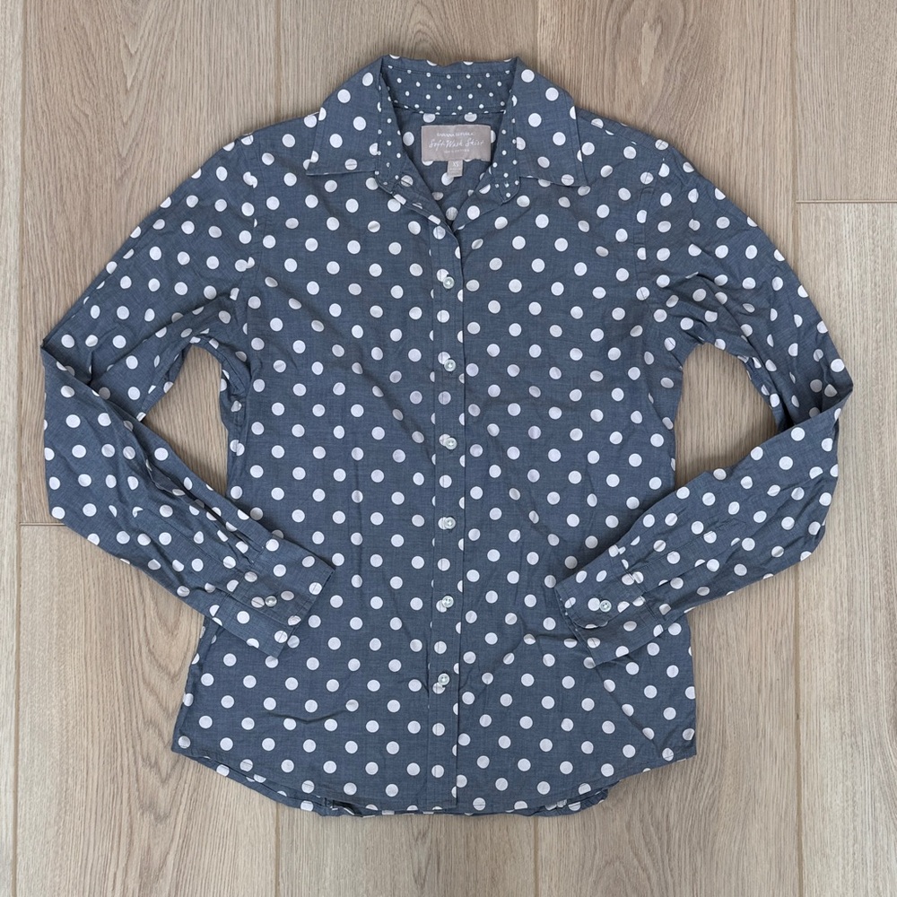 Banana Republic 100% Cotton Blue + White Lightweight Polka Dot Button-Down Shirt